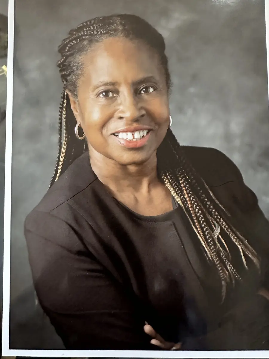 Barbara Crump PhD, NP-C, AOCNP                                                Berkeley College                                                               Dignity Care -Nurses' Perceptions                                                   