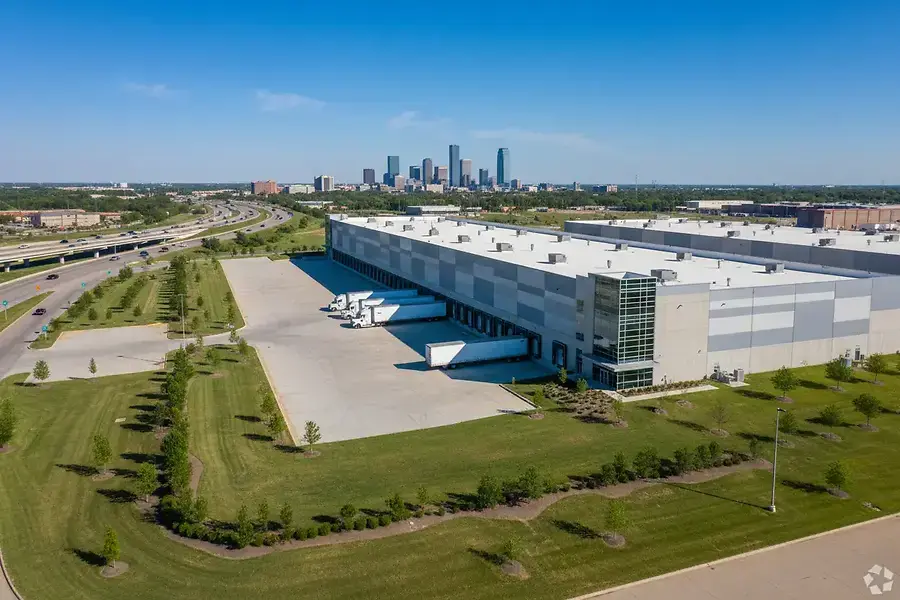 Industrial Warehouse Investment Guide for Oklahoma City Buyers