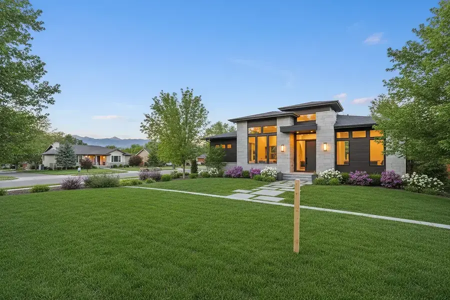 Selling Your Englewood Home: Pricing and Marketing Strategies