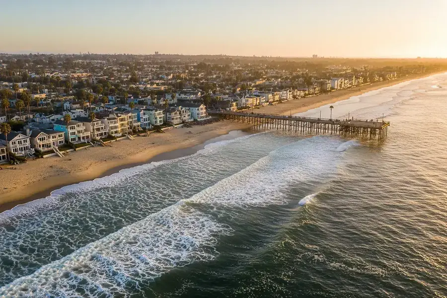 Waterfront Living in Hermosa Beach: A Buyer's Complete Guide