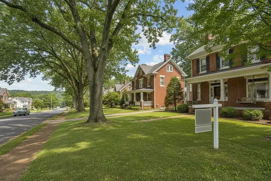 Huntington Real Estate Market Trends: What Buyers Should Know