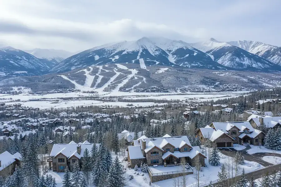 Seasonal Home Buying Strategies for Park City, Utah Real Estate