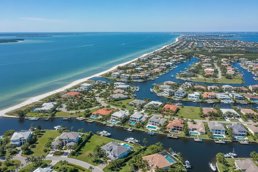 The Complete Guide to Southwest Florida's Best Residential Neighborhoods