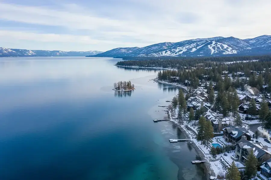 Seasonal Home Buying Trends and Market Timing in Tahoe Communities