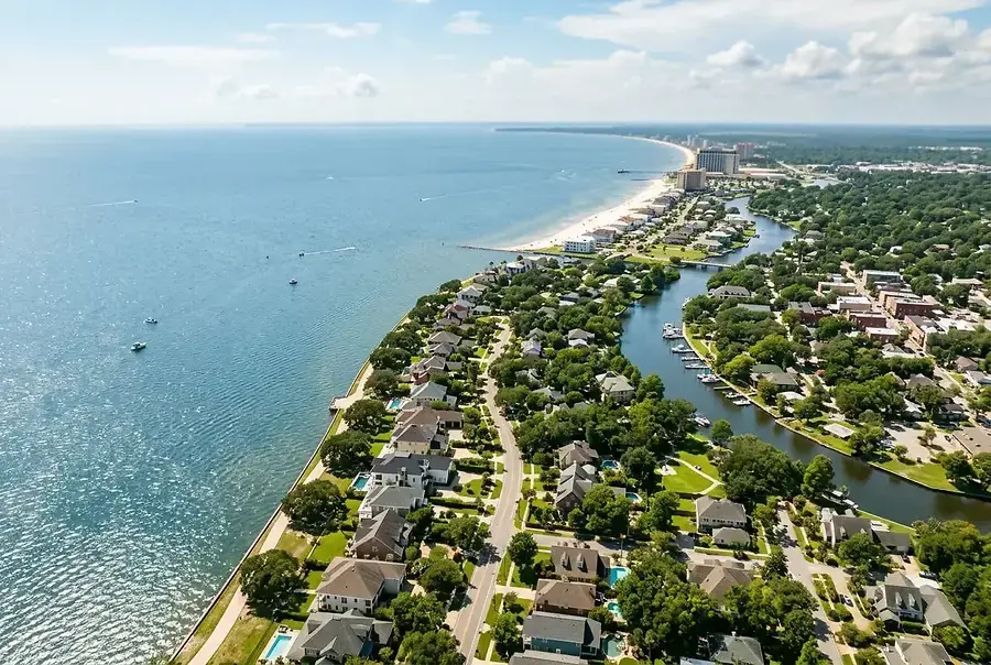 Neighborhood Comparison: South Louisiana Communities for Homebuyers