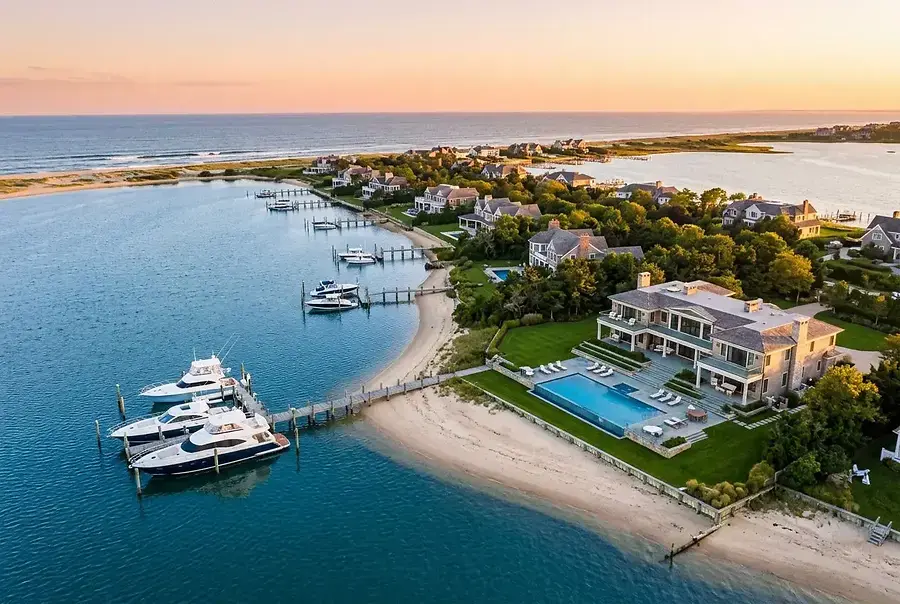 Luxury Waterfront Homes in South Shore NY Communities: Complete Buyer's Guide