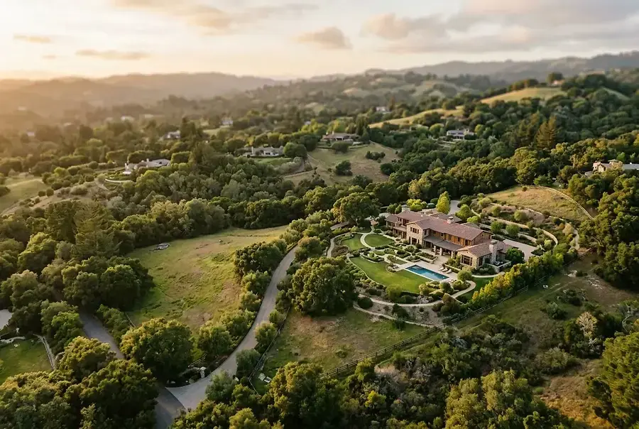 Woodside Acreage Guide: Choosing the Right Lot Size for Your Home