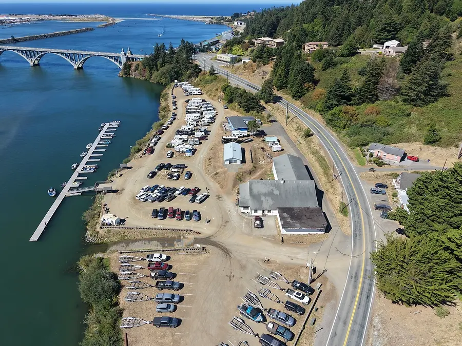 $3.9 Million Waterfront Investment Opportunity: Lex’s Landing Marina & Waterfront Resort