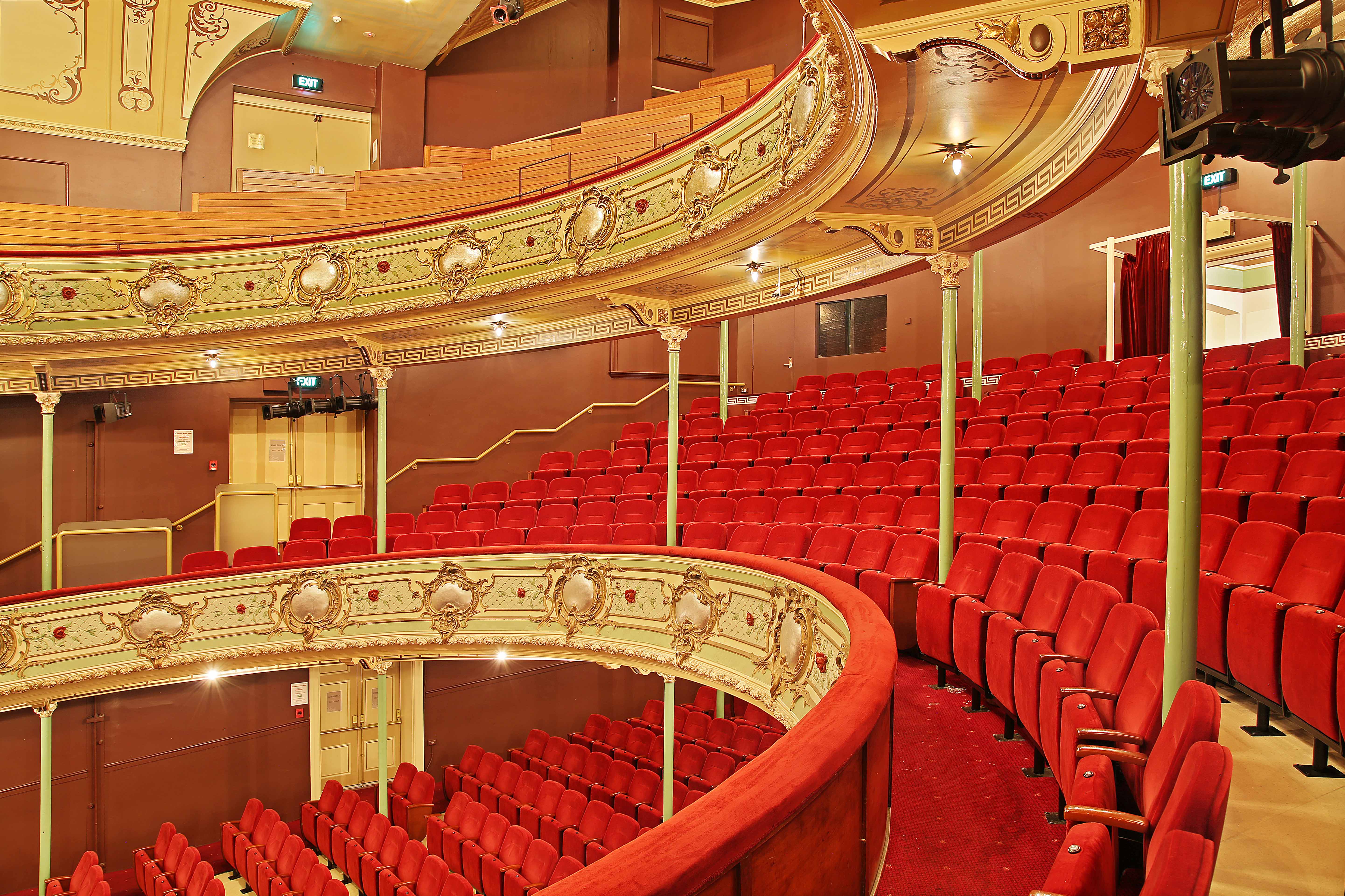  Epic Theatre & Violence Against Women Onstage in the 21st-Century
