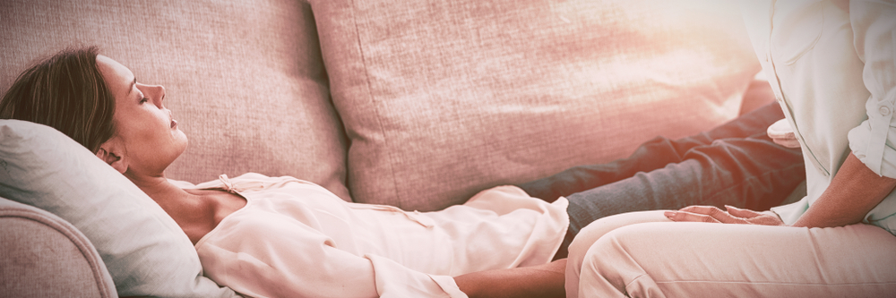What Does a Soul Connection Hypnotherapist Do That Traditional Therapists Can’t?