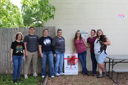On April 26th 2026, Token & Friends Pet Services & Springfield Animal Advocacy Foundation Brought Springfield, MO it's first 24/7 Accessible Check the Chip station, which is the 3rd of it's kind in Missouri. This has been a huge benefit to the community when it comes to the reunions of lost pets with their Owners. 