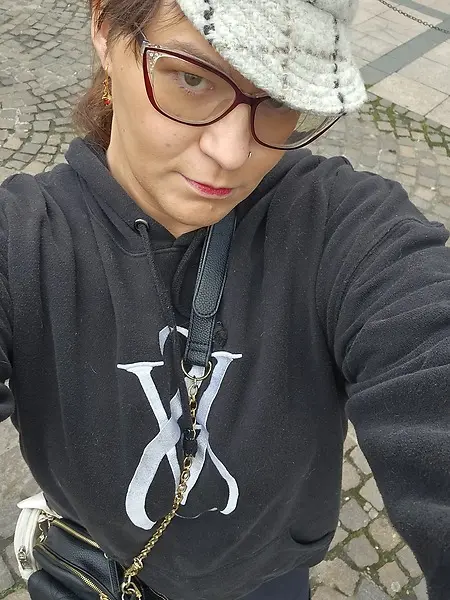 Enjoying a well-earned trip to the Berlin Zoo, Berlin, Deutschland 