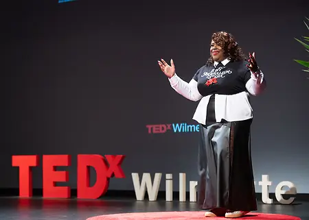 Kayce Ataiyero delivers her TedX Talk, “Local News: The Thread to Reknit Our Community Ties.”