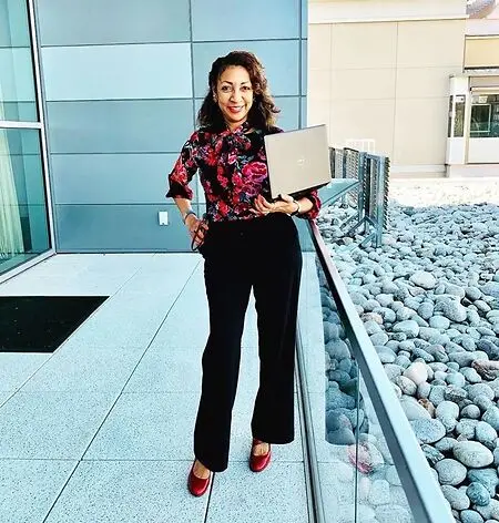 All challenges can be converted into an opportunity with professionals like you! Sending cheer and best wishes today in honor of National Administrative Professionals Day! This is a profession that I have loved, admired and respected since high school & I’m absolutely thrilled to have found my career path early in life. hashtag#NotJustAnAdmin Peggy Vasquez The admin profession has changed and evolved over the years, and so should we. hashtag#career hashtag#administrativeprofessionalsday The Admin Awards hashtag#ambassador proud! hashtag#thankyou hashtag#opportunity hashtag#sucessmindset hashtag#growthjourney hashtag#officeadministration hashtag#clevel hashtag#support hashtag#strategicpartnership hashtag#dfw hashtag#AssistantYouAreALeader Jeremy Burrows 
Shout out to Sunny Nunan for celebrating the administrative profession like no other. Thank you also to the OfficeNinjas team for all that you do to educate and celebrate admins around the world. There’s so many inspiring platforms that help strengthen admins, like Joan Burge at Office Dynamics International