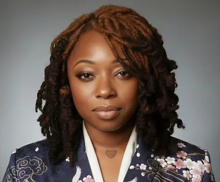 Tashana Robinson
Author, Speaker, Creator &
Coach: Elevating Leaders to Wholeness