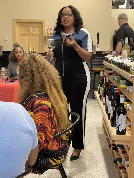 Welcoming guests to “The Noir Experience: The Pinot Pour Panel Discussion” where I curated & moderated the discussion amongst four panelists sharing their stories of what it’s like to lead and create while navigating obstacles yet still finding success. 