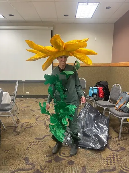 performing as "Tammy Tansy" at the 2024 Annual Noxious Weed Conference in Wenatchee. 