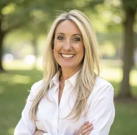 I help women step out of self-doubt, own their worth, and lead with confidence, integrity, and authenticity—without shrinking or seeking validation.