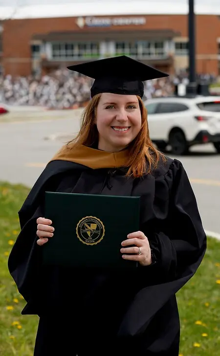 From late nights to my MBA graduation day! So thankful for the journey and the people who supported me along the way.