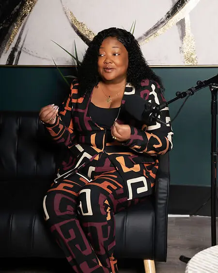 Kamelya Hinson shares the power of storytelling, strategy, and purpose-driven communication — using her voice to help leaders, organizations, and communities give their visions a voice.