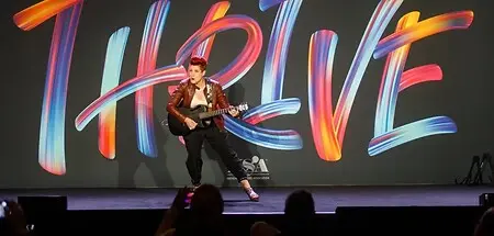 Emcee or Keynote, I take advantage of my ability to create a custom song and an inclusive musical experience for my audience.  
