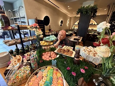 Quick pic of the magic before the Easter Brunch Rush 🥰 First Easter buffet at the grand Hyatt :) 