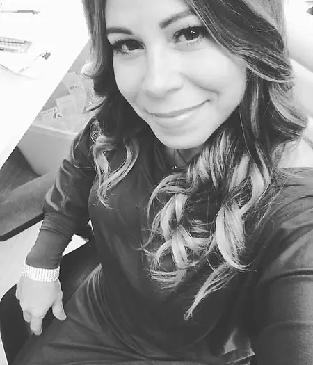 No matter your title, your position, or where you are in your journey—always show up as your best self.

Looking your best isn’t about perfection or expensive clothes. It’s about self-respect, confidence, and the message you send before you ever speak. The way you present yourself reflects how you value yourself and the opportunities you’ve worked so hard to earn.

Dress for the future you’re building, not just the role you have today. Confidence is noticed, professionalism is remembered, and authenticity leaves a lasting impression.