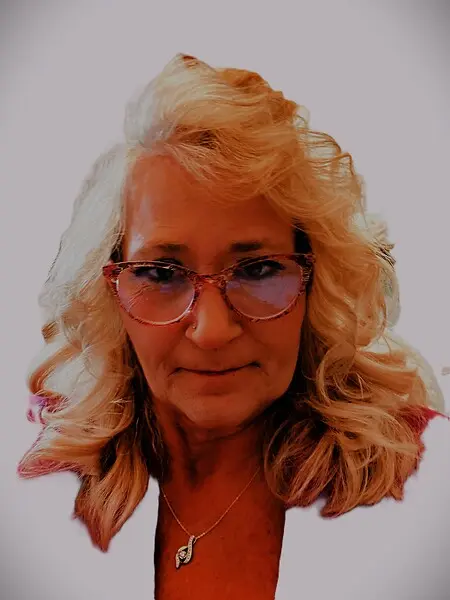 Michelle meets with customers to review their current AI investments and how they are governed.   Identifying any risks, prioritizing those with plans for reducing and eliminating where possible.  The second thing is often finding ways to reduce costs, improving value recognition and preventing value leakage.