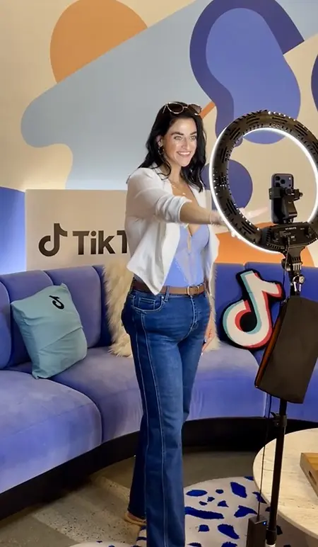 A full-circle moment at TikTok Headquarters in Los Angeles with One Creator Network. Three years ago, I said “yes” to going LIVE for the first time, never imagining it would lead me here, streaming from TikTok HQ and now helping other creators build communities and grow on LIVE themselves. Experiencing this alongside our OCN team was a pretty incredible reminder of where saying “yes” to something you love can take you.