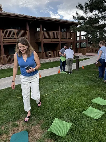 Leading an experiential team challenge - breaking down communication silos.