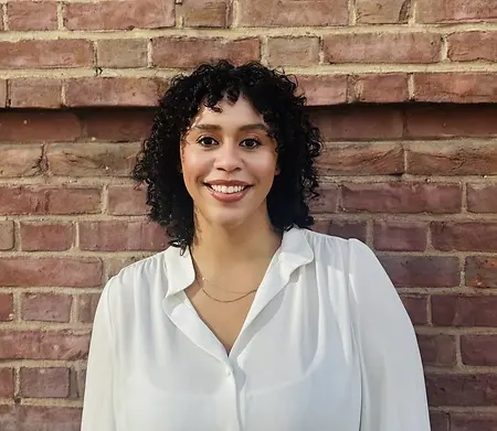 Nisha Stephens Headshot 