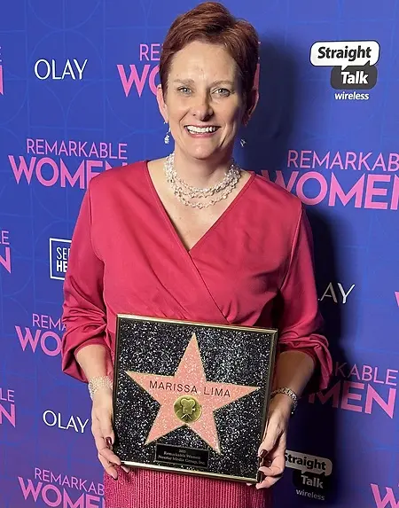 In Hollywood, receiving the 2025 Nexstar Broadcasting Remarkable Woman award for Memphis.