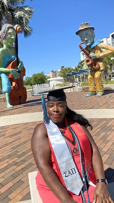Graduation photo shoot! So much fun in sunny, beautiful Perry Harvey Senior Park - Tampa, Florida! Proudly wearing academic chords, honors sash, medal, and pin from University of Phoenix 🐦‍🔥, the National Society of Leadership and Success (Sigma Alpha Pi), and AUPHA (Upsilon Phi Delta) Healthcare Honor Society. I achieved my BSHM (Bachelor of Science in Health Management) graduating Magnum Cum Laude - at the top of my class! Yes I can, yes I did, and you can too!