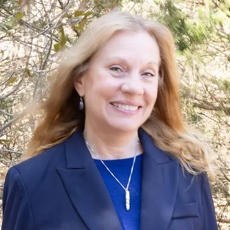 Jeanne Tartaglia, REALTOR® on BestAgents