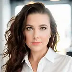 Kristen Mosuch, Senior Manager and Corporate FSO on Influential Women