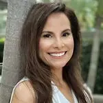 Rosalinde Rosado, Certified Master Coach | Certified Senior Professional Career Coach (SPCC) | Certified Résumé Writer on Influential Women
