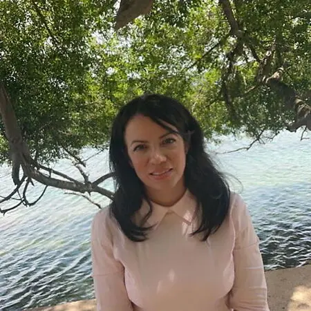 Dr. Nilda Luhring González