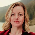 Lisa Osborn, Franchise Owner and Shade Sales Executive on Influential Women