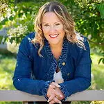 Stephanie Blackwell, LMSW, CASAC-T, Lead Clinician / Psychotherapist on Influential Women