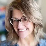 Lauri Arntsen, Marketing Branding Consultant /  Fine Artist on Influential Women