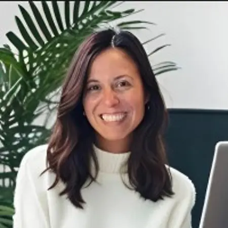 Fernanda (Fe) Cavaliere