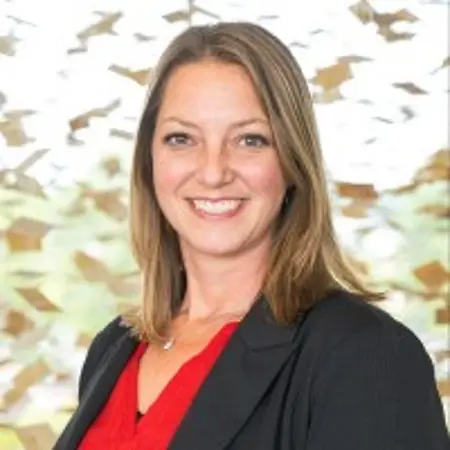 Lisa Scheuneman, Corporate Paralegal on Influential Women
