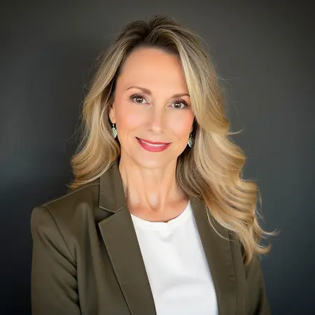 Kimberly Ferris Holmes