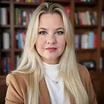 Heather D'Aun Garon, DE/SAR Underwriter IV on Influential Women