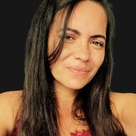 Nikita Cutrera, Customer Service Team Lead on Influential Women