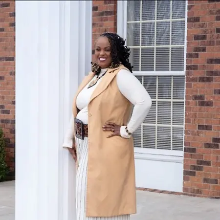 Pamela NancePittman, Publisher of Elizabethtown Neighbors (Multi-Channel Complete Solutions Branding Agency) on Influential Women