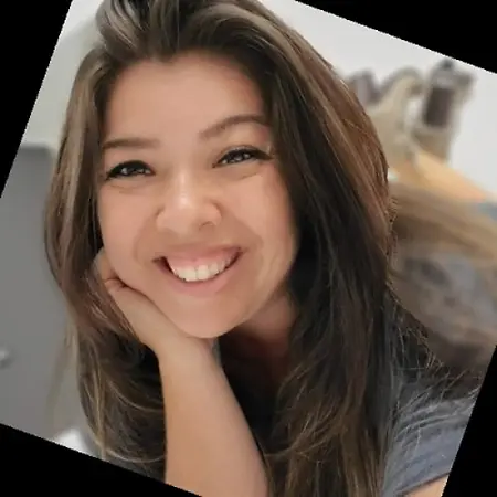 Krystal Estrada, Senior Contract Recruiter on Influential Women
