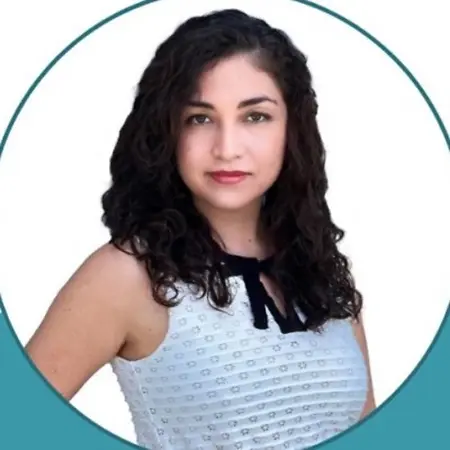 mariana patino, Senior Graphic Designer on Influential Women