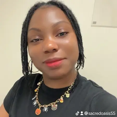 Roshundra Foy, Senior Paralegal on Influential Women