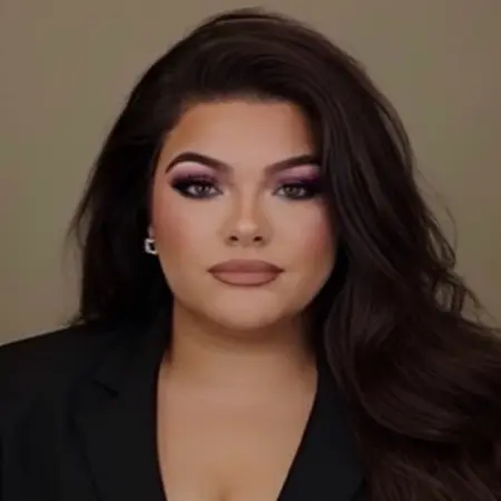 Samantha Del Valle, District Director on Influential Women